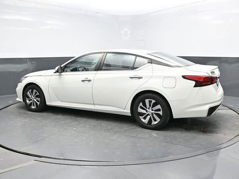 Used 2021 Nissan Altima 2.5 S image 4