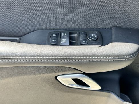 Certified 2022 Dodge Challenger R/T w/ T/A Package image 18