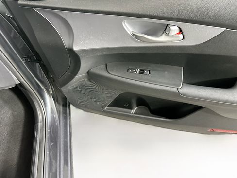 Used 2023 Kia Forte LX image 30