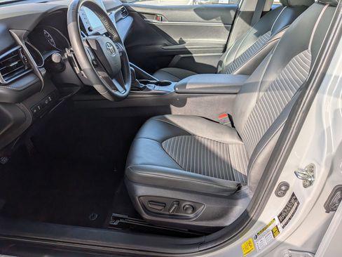 Certified 2023 Toyota Camry SE w/ Convenience Package image 11