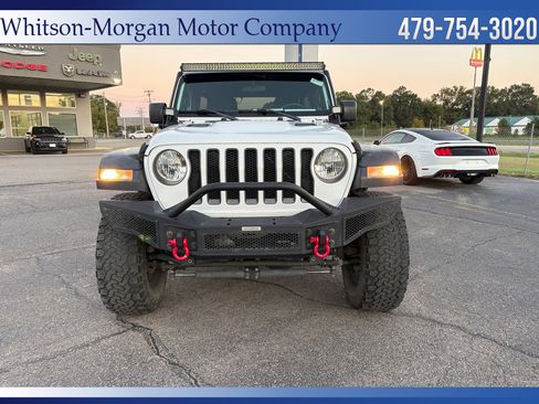 Used 2018 Jeep Wrangler Unlimited Rubicon image 2