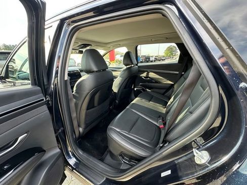 Used 2023 Hyundai Tucson Limited AWD/4WD image 18