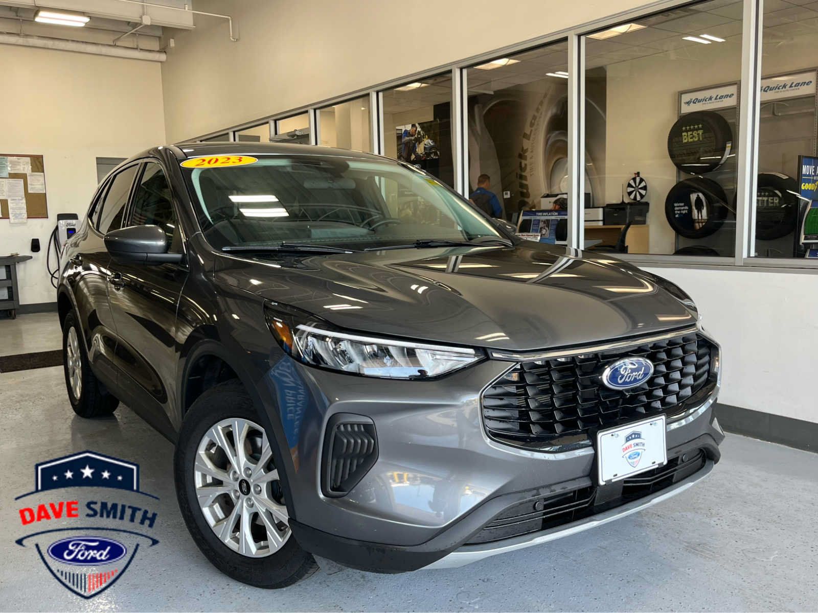 Certified 2023 Ford Escape Active w/ Tech Pack #2 AWD/4WD image 1