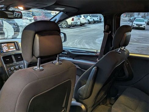 Certified 2020 Dodge Grand Caravan SE image 25