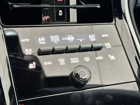 New 2025 Porsche Panamera image 24