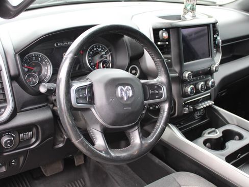 Used 2019 RAM 1500 Big Horn AWD/4WD image 9