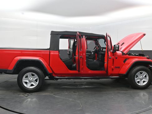 Used 2022 Jeep Gladiator Sport image 43