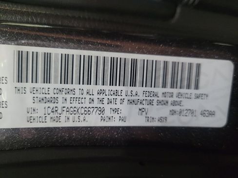 Used 2019 Jeep Grand Cherokee Laredo AWD/4WD image 33