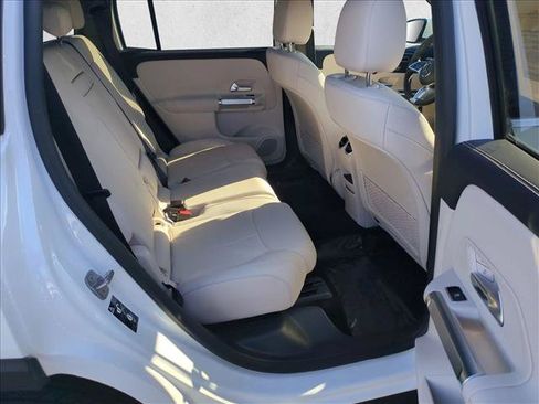 Certified 2025 Mercedes-Benz GLB 250 image 22