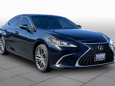 Used 2023 Lexus ES 300h w/ Premium Package FWD image 2