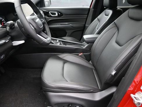 Used 2024 Jeep Compass Limited image 21