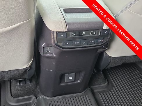 Used 2025 Toyota Grand Highlander AWD Hybrid image 12