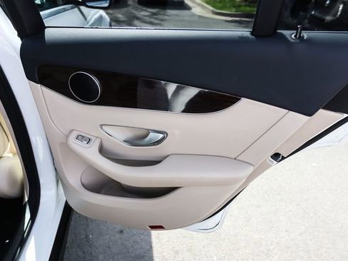 Used 2017 Mercedes-Benz GLC 300 4MATIC image 63