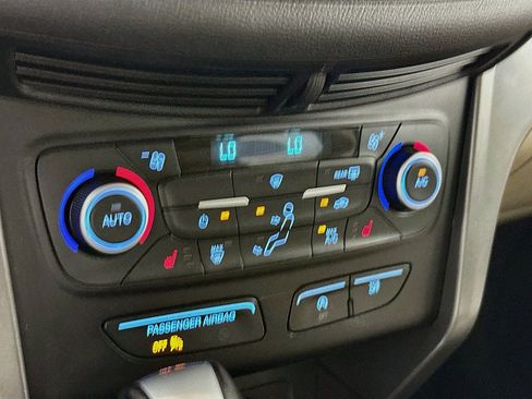Used 2018 Ford Escape SEL w/ Ford Safe & Smart Package FWD image 16