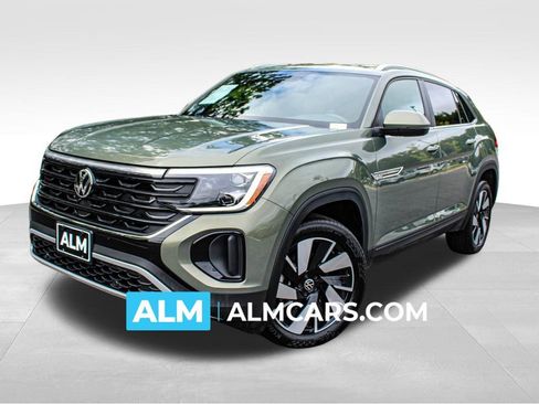 Used 2026 Volkswagen Atlas Cross Sport SE FWD image 1