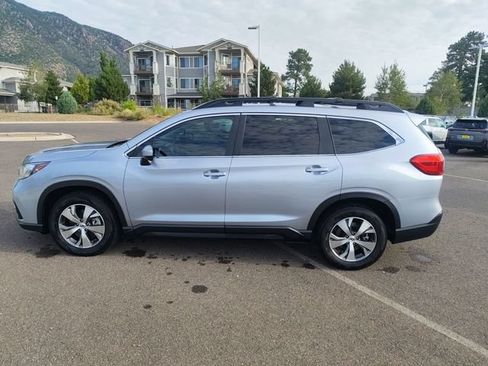 Used 2022 Subaru Ascent Premium w/ Convenience Package AWD/4WD image 6