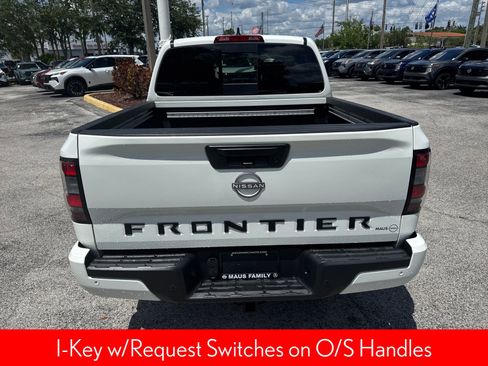 Certified 2025 Nissan Frontier SV w/ SV Convenience Package RWD image 6