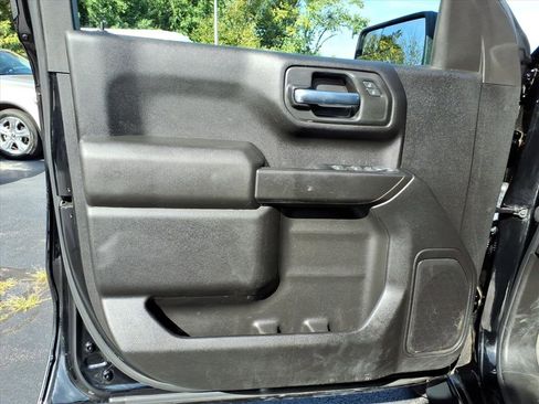 Used 2022 Chevrolet Silverado 1500 Custom w/ LPO, Dark Essentials Package image 15