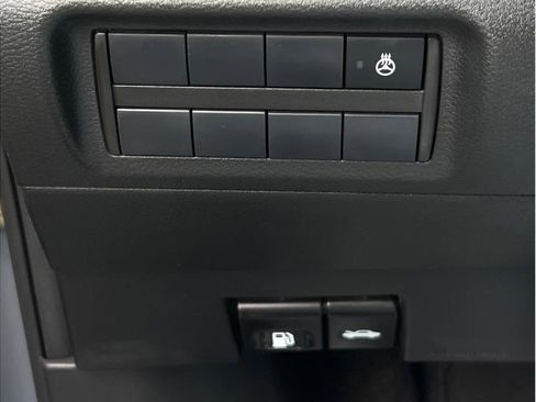 Used 2023 Nissan Kicks SR w/ SR Premium Package FWD image 21