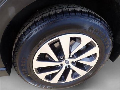 Certified 2025 Subaru Outback Premium w/ Popular Package #1A image 7