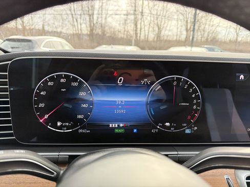 Certified 2025 Mercedes-Benz GLE 450e 4MATIC image 18