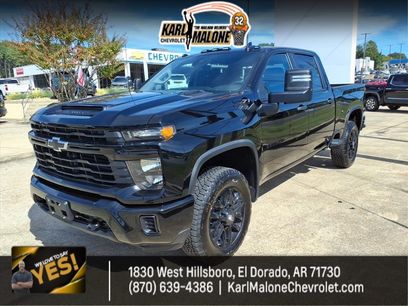 New 2026 Chevrolet Silverado 2500 Custom w/ Custom Blackout Package