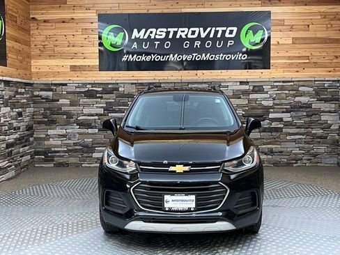 Used 2019 Chevrolet Trax LT w/ Driver Confidence Package AWD/4WD image 3