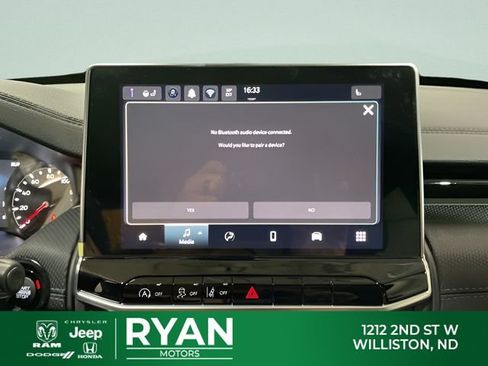 New 2026 Jeep Compass Latitude AWD/4WD image 25