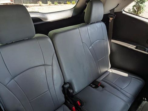 Used 2018 Buick Enclave Essence w/ Trailering Package FWD image 18