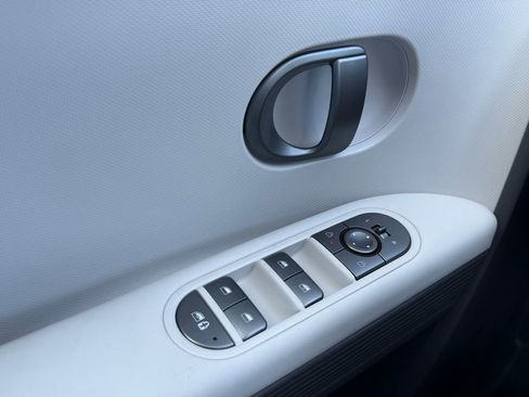 New 2026 Hyundai Ioniq 5 SEL image 18