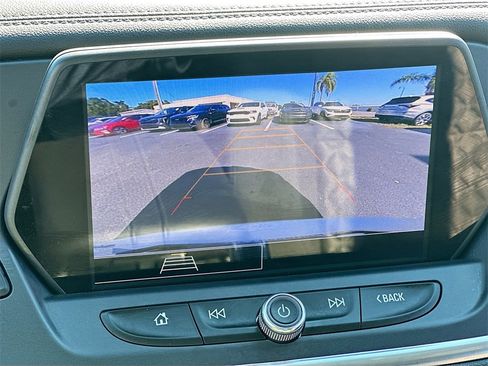 Used 2022 Chevrolet Blazer LT image 13