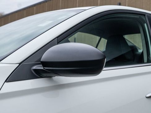 Used 2024 Nissan Altima 2.5 S image 12