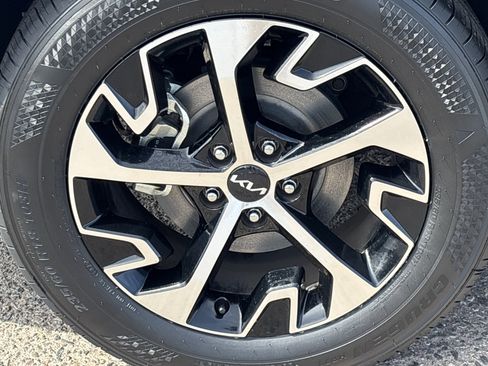 Certified 2023 Kia Sportage EX FWD image 8