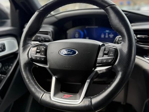 Used 2022 Ford Explorer ST w/ Equipment Group 401A AWD/4WD image 31