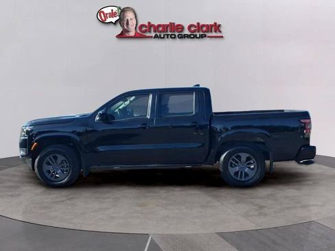 Certified 2026 Nissan Frontier SV RWD image 2