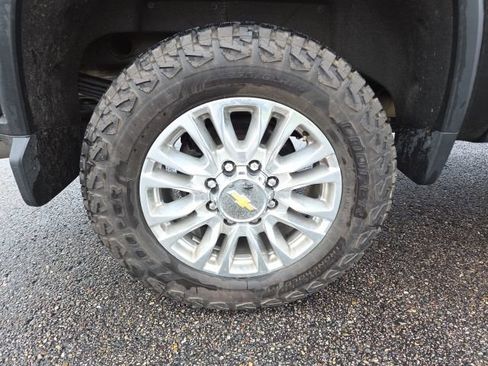 Used 2021 Chevrolet Silverado 2500 High Country w/ Z71 Off-Road Package image 85