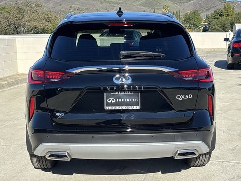 New 2025 INFINITI QX50 Luxe image 4
