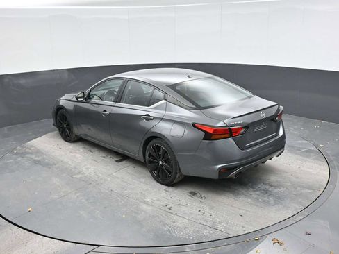 Used 2022 Nissan Altima 2.5 SR image 24