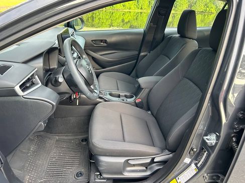 Certified 2025 Toyota Corolla LE FWD image 14