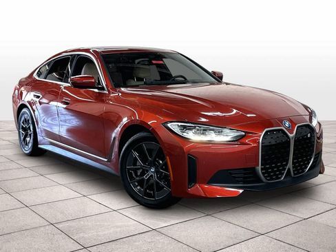 Used 2023 BMW i4 eDrive35 w/ Premium Package RWD image 2