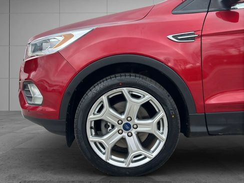 Used 2019 Ford Escape Titanium AWD/4WD image 21