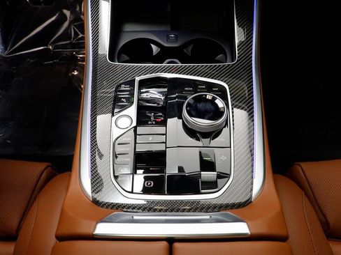 New 2026 BMW X5 M60i image 13