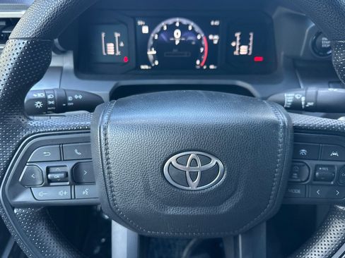 Used 2024 Toyota Tacoma SR5 AWD/4WD image 19
