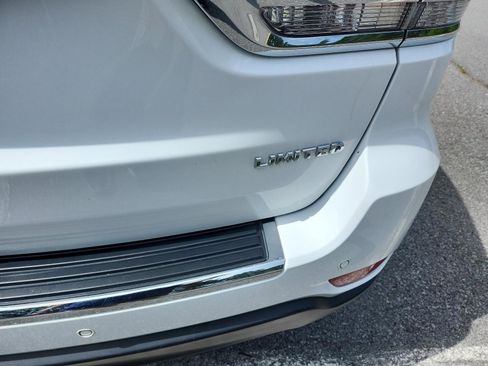 Used 2021 Jeep Grand Cherokee Limited image 5