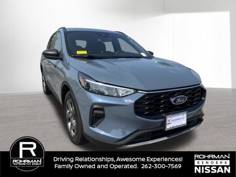Used 2025 Ford Escape ST-Line FWD image 10