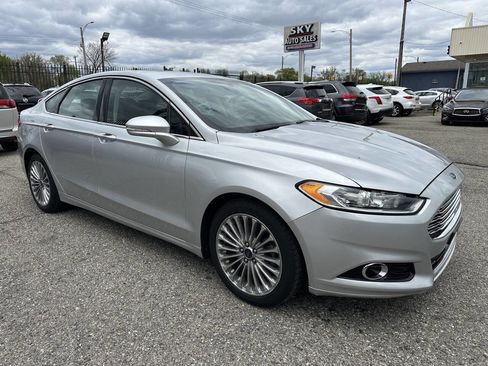 Used 2016 Ford Fusion Titanium FWD image 3