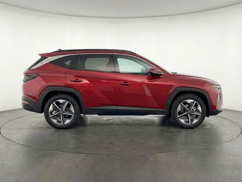 Used 2025 Hyundai Tucson SEL AWD/4WD image 11