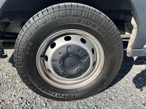 Used 2018 Ford Transit 150 130 Low Roof RWD image 5