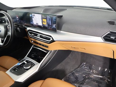 Used 2023 BMW i4 eDrive35 w/ Premium Package RWD image 9