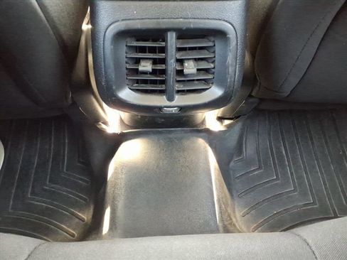 Used 2021 Jeep Cherokee Latitude image 20